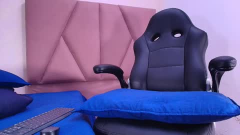 Snapshot of arleth_1 chatting on September 25, 3:10 am Arleth online show from September 25, 3:10 am