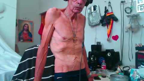 armaduradeacero online show from November 17, 6:35 pm