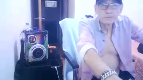 Snapshot of armaduradeacero chatting on July 13, 4:37 am armaduradeacero online show from July 13, 4:37 am