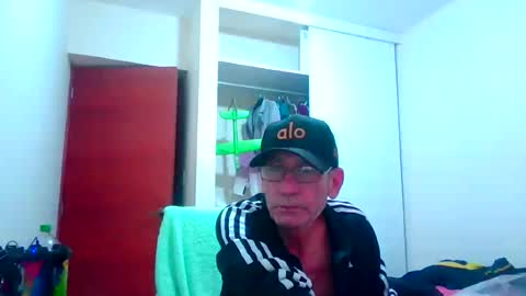 Snapshot of armaduradeacero chatting on July 14, 10:21 am armaduradeacero online show from July 14, 10:21 am