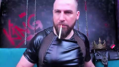 Armando online show from April 20, 7:26 pm