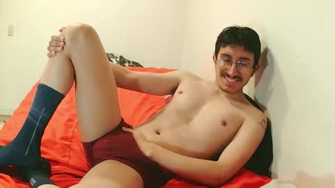 armin_red1 online show from October 18, 1:19 am