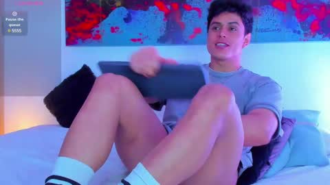 Snapshot of arminjones1 chatting on March 12, 5:24 am online show from March 12, 5:24 am