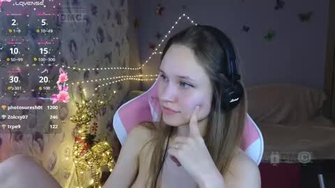 armurra online show from April 19, 6:10 pm