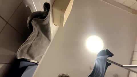 armyskater32 online show from November 24, 8:52 pm