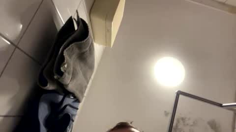 armyskater32 online show from February 11, 8:36 pm