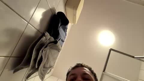 armyskater32 online show from March 23, 8:35 pm