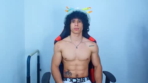 arnold black online show from September 18, 12:29 pm