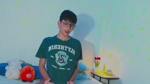 Arnold online show from February 20, 7:19 pm