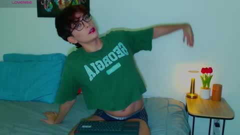 Arnold online show from September 18, 7:32 am