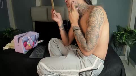 Arohom Lester online show from February 14, 11:18 am