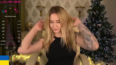 AROLINA online show from December 19, 3:51 am