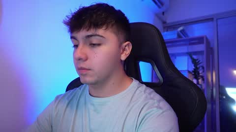 aron__cooper online show from April 1, 1:17 am