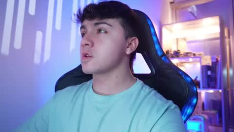 aron__cooper online show from June 9, 1:06 am