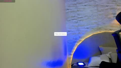 ARON BOLT online show from April 4, 2:14 pm