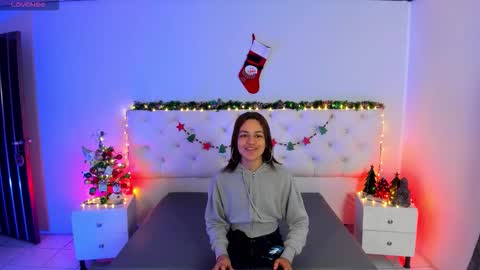 Aron cruz  online show from December 22, 12:46 pm