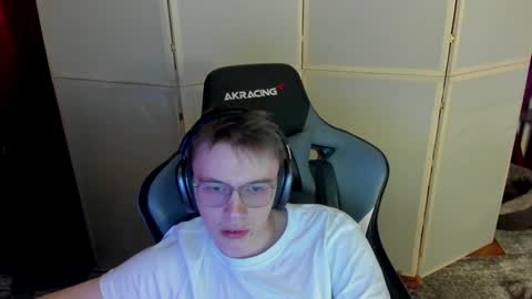 biggest penis  online show from December 15, 8:25 pm