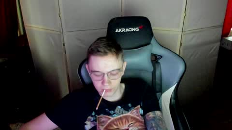 biggest penis  online show from January 8, 10:37 am