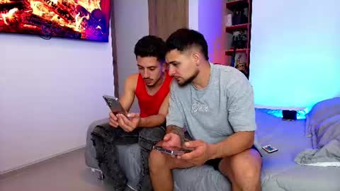 Snapshot of aron_santoro1 chatting on July 18, 12:26 am Aron Santoro online show from July 18, 12:26 am