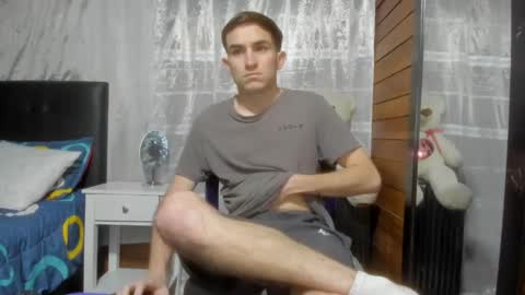 Snapshot of arongfranco chatting on March 11, 3:05 am Aron G Franco online show from March 11, 3:05 am
