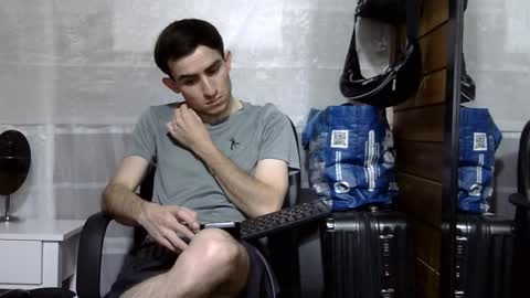 Aron G Franco online show from December 5, 3:37 am