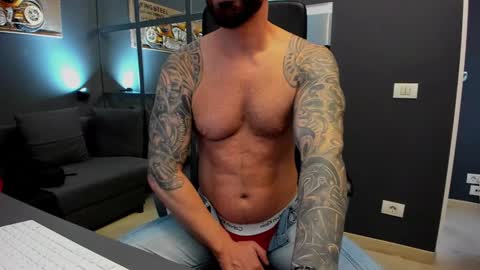 AronGrant online show from December 9, 11:04 am