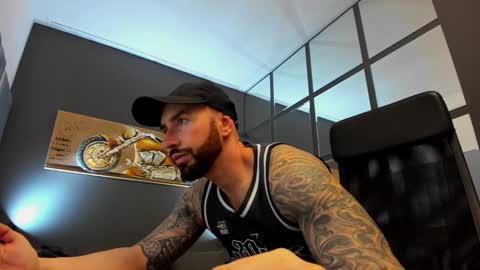 AronGrant online show from December 19, 10:13 am