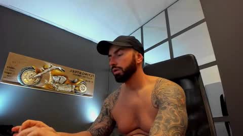 AronGrant online show from January 8, 9:10 am