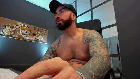 AronGrant online show from January 24, 9:28 am