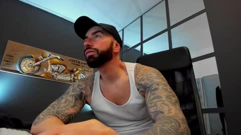 AronGrant online show from February 5, 9:04 am