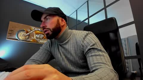 AronGrant online show from February 25, 8:47 am