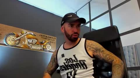 AronGrant online show from October 2, 8:54 am