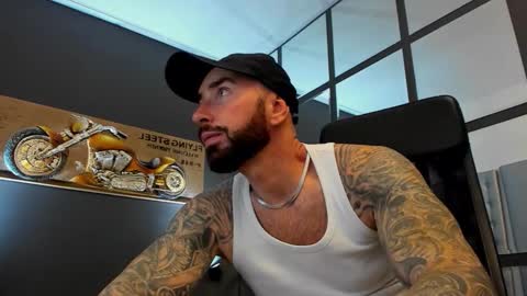 AronGrant online show from November 2, 10:28 am