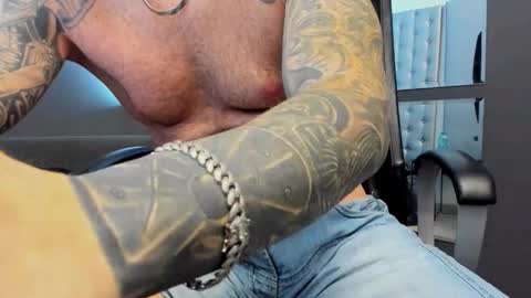 AronGrant online show from November 9, 10:46 am