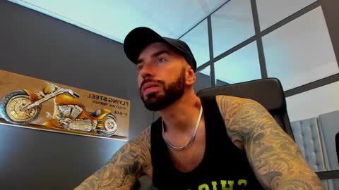 AronGrant online show from December 16, 10:31 am