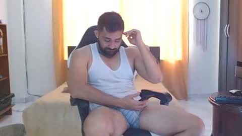 aronmiller online show from December 21, 1:53 pm