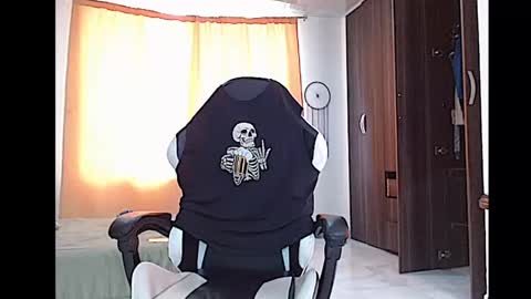 aronmiller online show from March 12, 1:40 pm