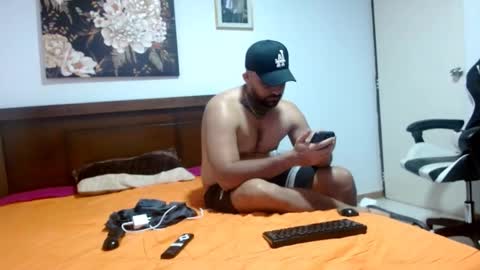 aronmiller online show from September 21, 5:36 pm