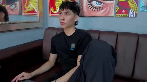 Arontawers online show from March 28, 7:13 pm