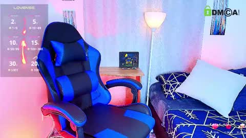 noah and ivy online show from November 4, 10:36 am