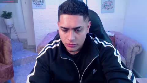 Aron online show from December 15, 3:11 am