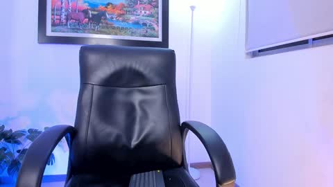 Snapshot of aroon_connor chatting on December 31, 4:16 am   online show from December 31, 4:16 am