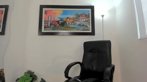 Snapshot of aroon_connor chatting on January 21, 10:30 pm   online show from January 21, 10:30 pm