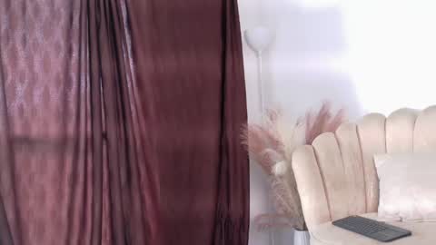   online show from April 17, 9:29 pm