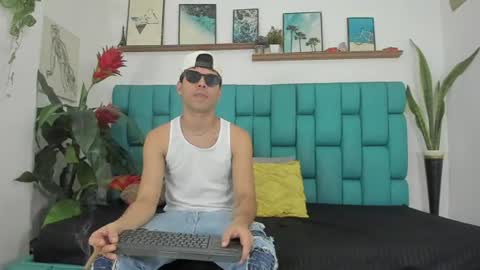 Aroon   online show from June 9, 2:28 pm