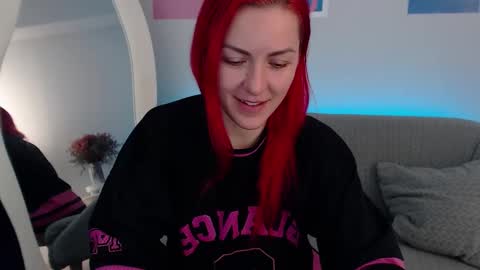 arri_ella online show from September 18, 1:18 am