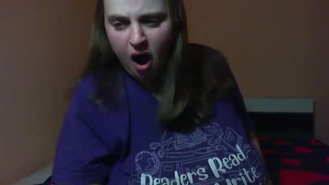 Arriana online show from December 8, 5:01 pm