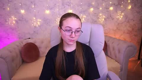 arrinawair online show from February 23, 8:44 am