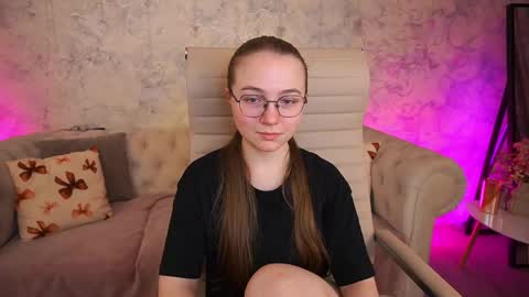 arrinawair online show from April 21, 6:41 am