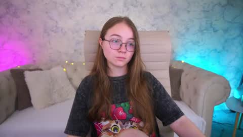 Snapshot of arrinawair chatting on June 12, 7:40 am arrinawair online show from June 12, 7:40 am